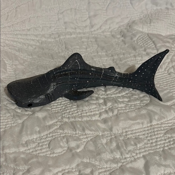 Whale shark ceramic art handmade hand painted - Picture 2 of 6